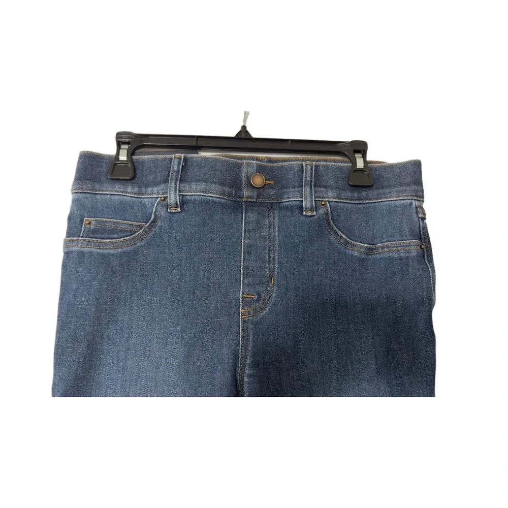 Women's SPANX Blue Flare Jeans Petite size medium - Picture 3 of 6